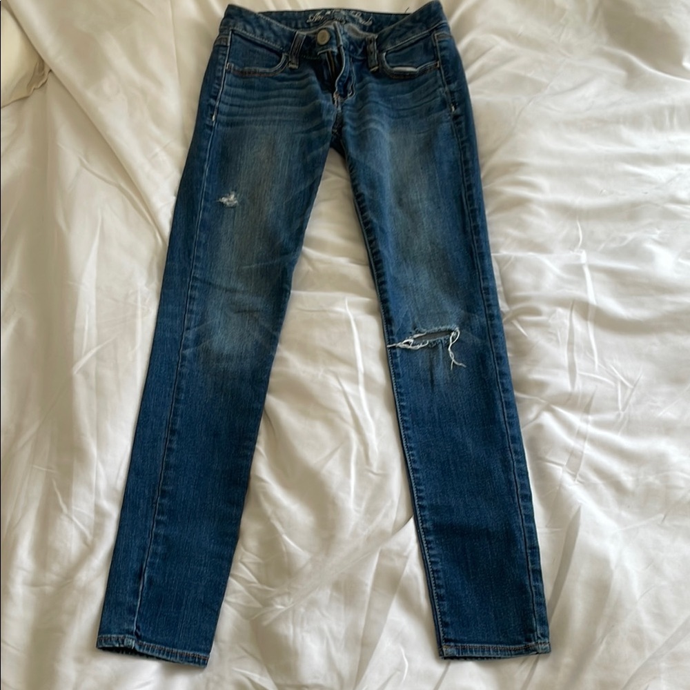 American Eagle Outfitters Women's Blue Distressed Skinny Jeans